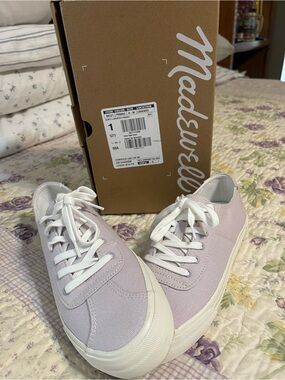 Madewell Exclusive Low Top Sneakers in Resourced Canvas.  Dusty Lavender-Size 8.